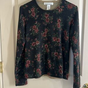 Jones New York sport sweater rose print on black background VGC